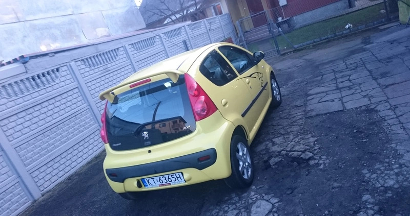 Peugeot 107 cena 11850 przebieg: 183000, rok produkcji 2009 z Tarnów małe 742